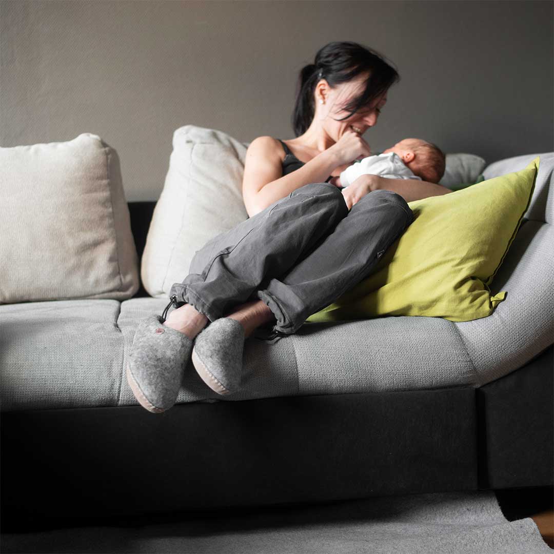 Barfuß-Hausschuh Footprint, steingrau