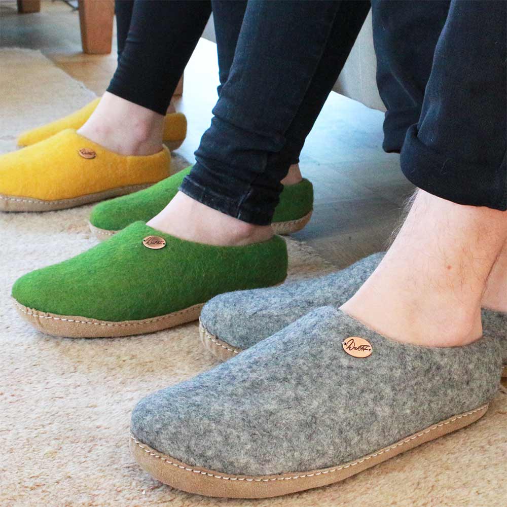 Barfuß-Hausschuh Footprint, grün