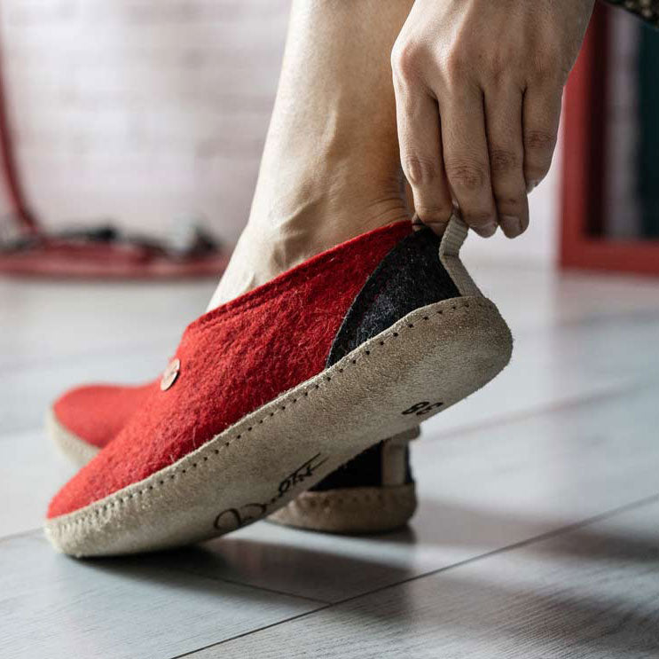 Hohe Filzhausschuhe Highland, rot