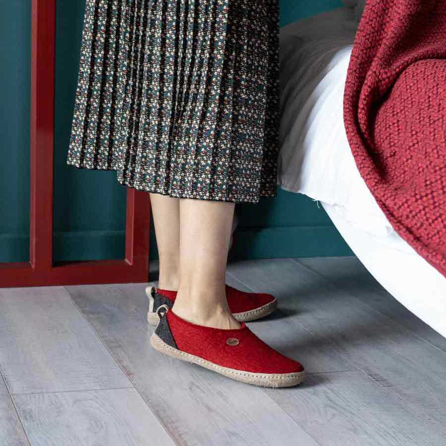 Hohe Filzhausschuhe Highland, rot