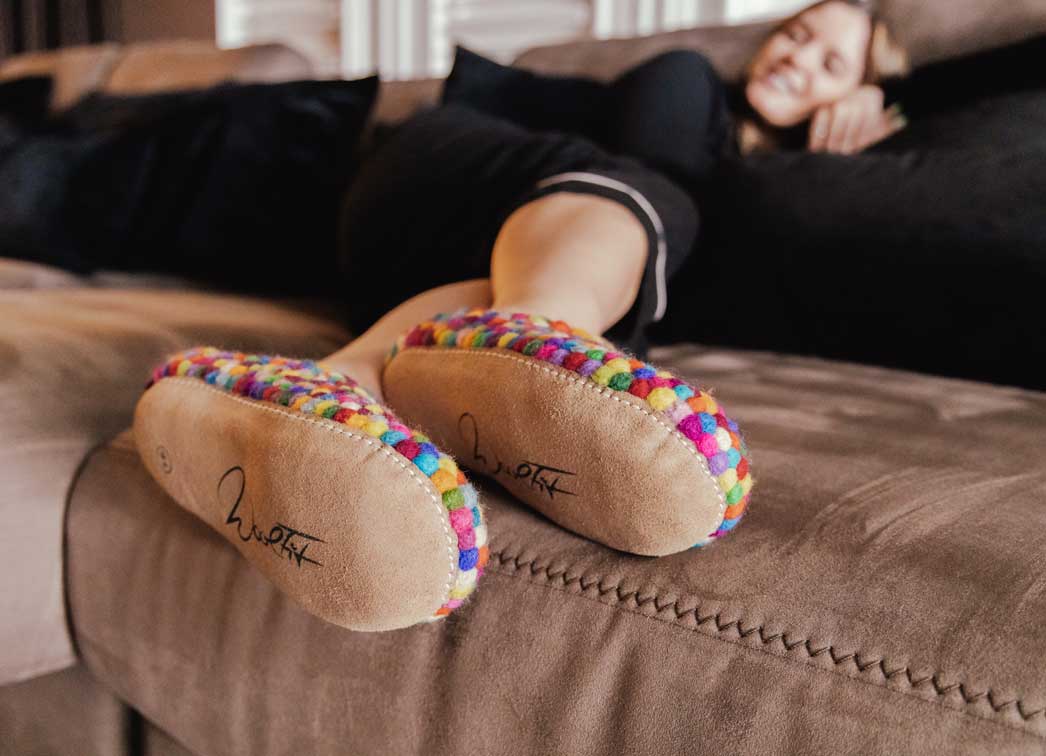 Barfuß-Hausschuhe Spezialedition Filzkugeln Footprint, Mehrfarbig