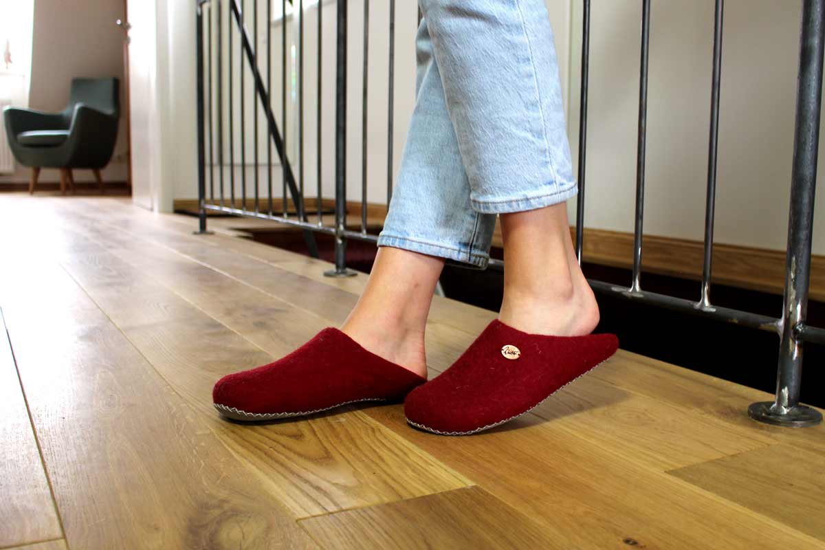 3 tibet-gaestepantoffeln-dunkelrot #farbe_dunkelrot